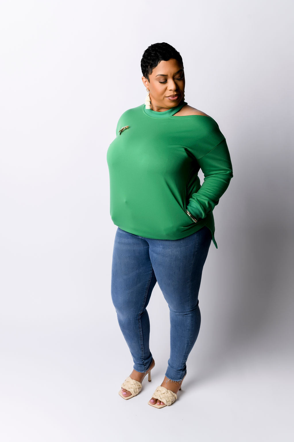 Green "Dividend" Cutout Shoulder Decor Sweatshirt